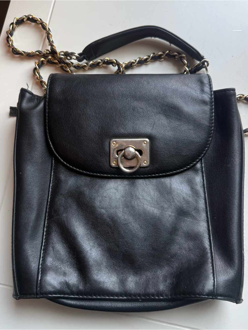 Lord & Taylor vintage leather handbag with gold hardware